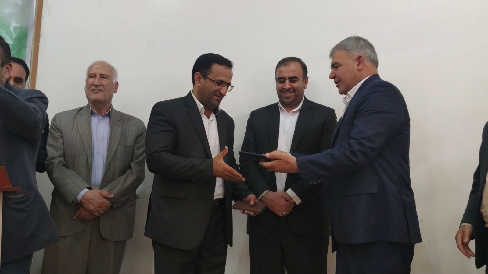 آیین تکریم و معارفه مدیران آموزش و پرورش بویراحمد / جمالی: رئیس جمهور نگاه فراکیر و وفاق دارد / رفاقت و دوستی قدیمی با آقای رضایی دارم