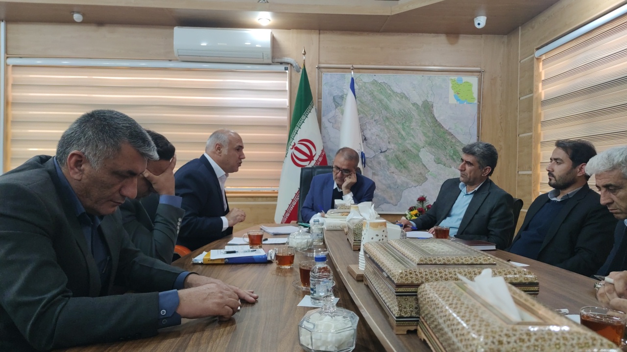 اورنگ: ورزشکاران قلعه رئیسی با کمبود فضا و امکانات مواجهاند / کوکبنژاد: شهرستان بهمئی از حق آلایندگی بیبهره است / سخنان عاملی مقدم درباره جذب نیرو در بیمارستان نرجسی و پتروشیمی: عدالت باید در اولویت باشد /رئیسزاده: پیگیری طرح تفصیلی شهری لنده بعد از سه سال بینتیجه مانده است / یدالله رحمانی: رحمانی: اعضای شورای اسلامی باید رویکرد امیدبخش را در جامعه دنبال کنند