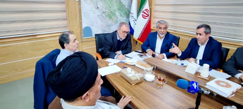  وضعیت ابهام برانگیز ماه ۲۳ بیمارستان دهدشت کی حل می‌شود؟ / استاندار کهگیلویه و بویراحمد خطاب به معاون عمرانی: سه ماه است منتظر تعیین وضعیت ماده ۲۳ بیمارستان هستم، مگر مهمتر از این پروژه وجود دارد؟ در این سه ماه چه کردید؟ / موحد: این برای مردم ما ننگ است / از زمان وزارت آقای شریعتمداری تا همین الان، برای این بیمارستان در جدال هستیم