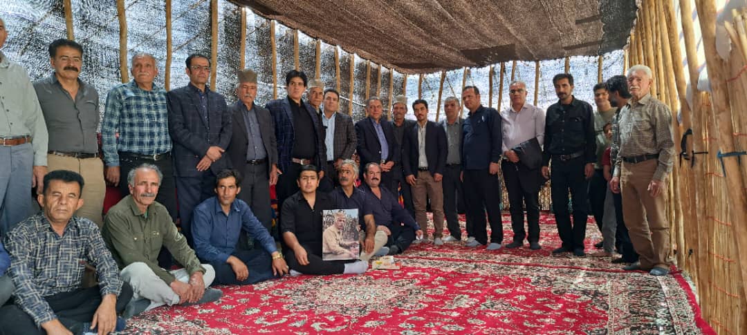 وحید محمدیتبار: رخی با رابطه، میلیاردها دلار تسهیلات میگیرند و بازپرداخت نمیکنند، چرا نباید برای عشایر شرایطی فراهم کرد که گلهداریشان را گسترش دهند / چرا نباید شرایطی برای گسترش گلهداری و تولید فرش عشایر فراهم شود؟ /عامل توسعه دانش است، نه آب یا نفت