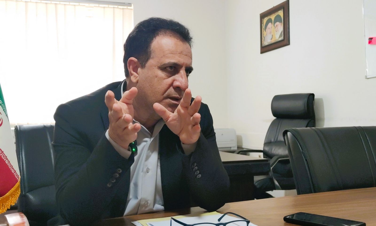 سید مسعود حسینی به مشکلات جذب نیرو اشاره کرد؛ هیچ نیروی خدماتی به بخش اداری نرفته است / از سال 1403 تاکنون تمام استخدامی‌ها بر اساس ضابطه بوده است / دورکاری به معنای تعطیلی نیست