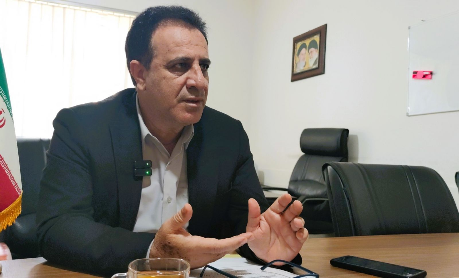 سید مسعود حسینی به مشکلات جذب نیرو اشاره کرد؛ هیچ نیروی خدماتی به بخش اداری نرفته است / از سال 1403 تاکنون تمام استخدامی‌ها بر اساس ضابطه بوده است / دورکاری به معنای تعطیلی نیست