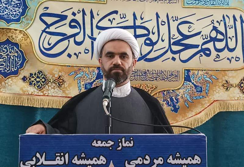 «شبیخون شبانه به ملت» تعبیر امام جمعه قلعهرئیسی از افزایش قیمت خودرو /حیدرخواه: اگر قرار است خودروسازها در قیمتگذاری آزاد باشند باید مردم هم در واردات آزاد باشند
